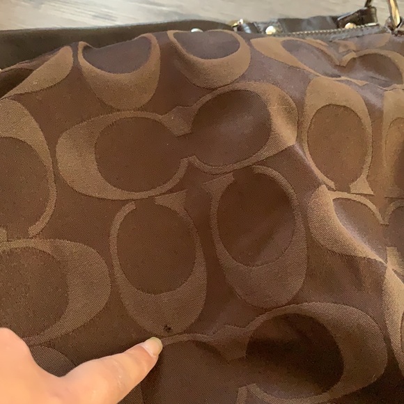 Coach Brown and Silver hardware shoulder bag - Picture 5 of 10